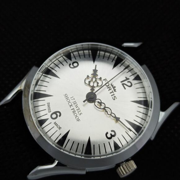 Vintage 1972 Fortis Manual Mens Silver Watch W/daydate & Black accents - Picture 6 of 8